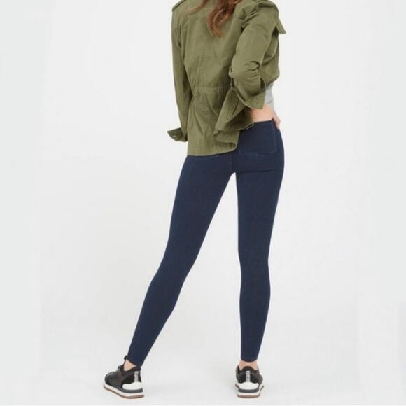 SPANX Jean-Ish Skinny Dark Wash Leggings Jeans Size Medium - Picture 4 of 12